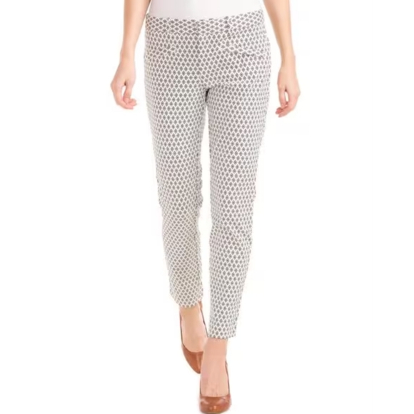 🆕 GAP Skinny White Pants with Black Diamond Print. (Cotton - Spandex) NWOT - Picture 3 of 14